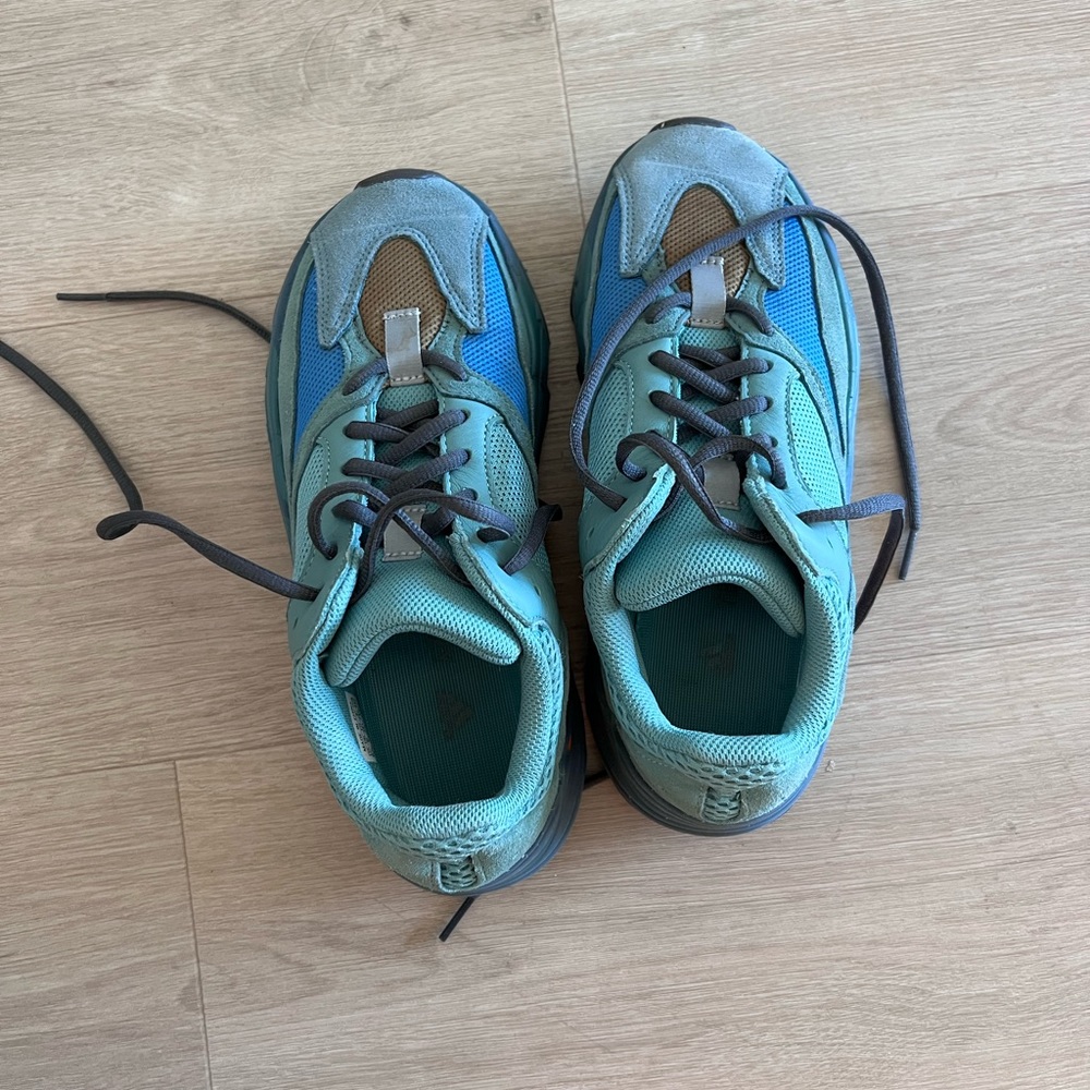 adidas Yeezy boost 700 faded azure 未使用品 adidas YEEZY Boost 700